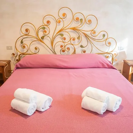 022 - Segesta, 400 Metri Dal Mare Con Giardino E Terrazzo * 东塞斯特里